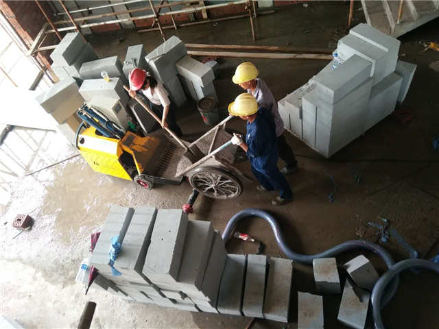 二次構造專用柱砼地泵